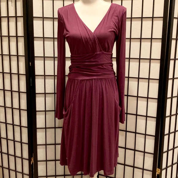 Athleta Dresses & Skirts - Athleta Perfect Packer Purple Long Sleeved Dress